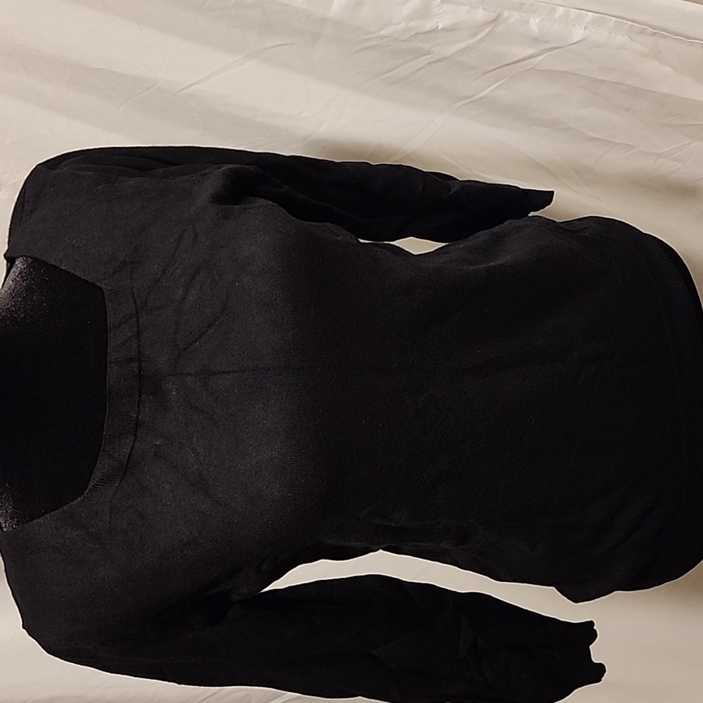 Pretty black Joseph A sweater SIZE SMALL